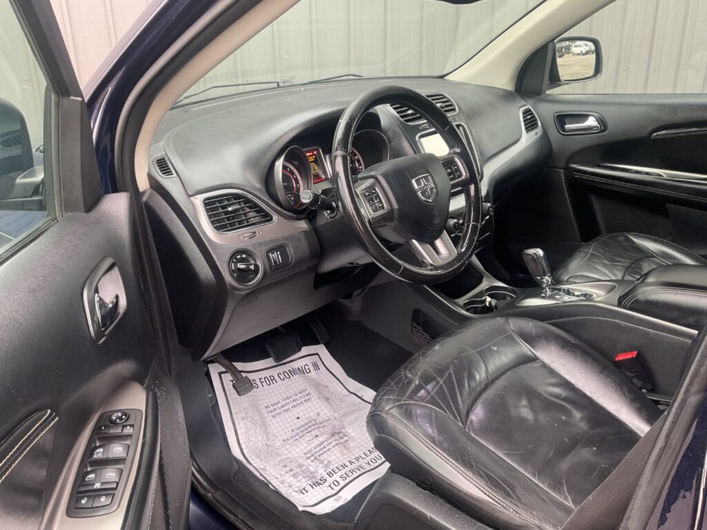 2018 Dodge Journey Crossroad (M,U,C)