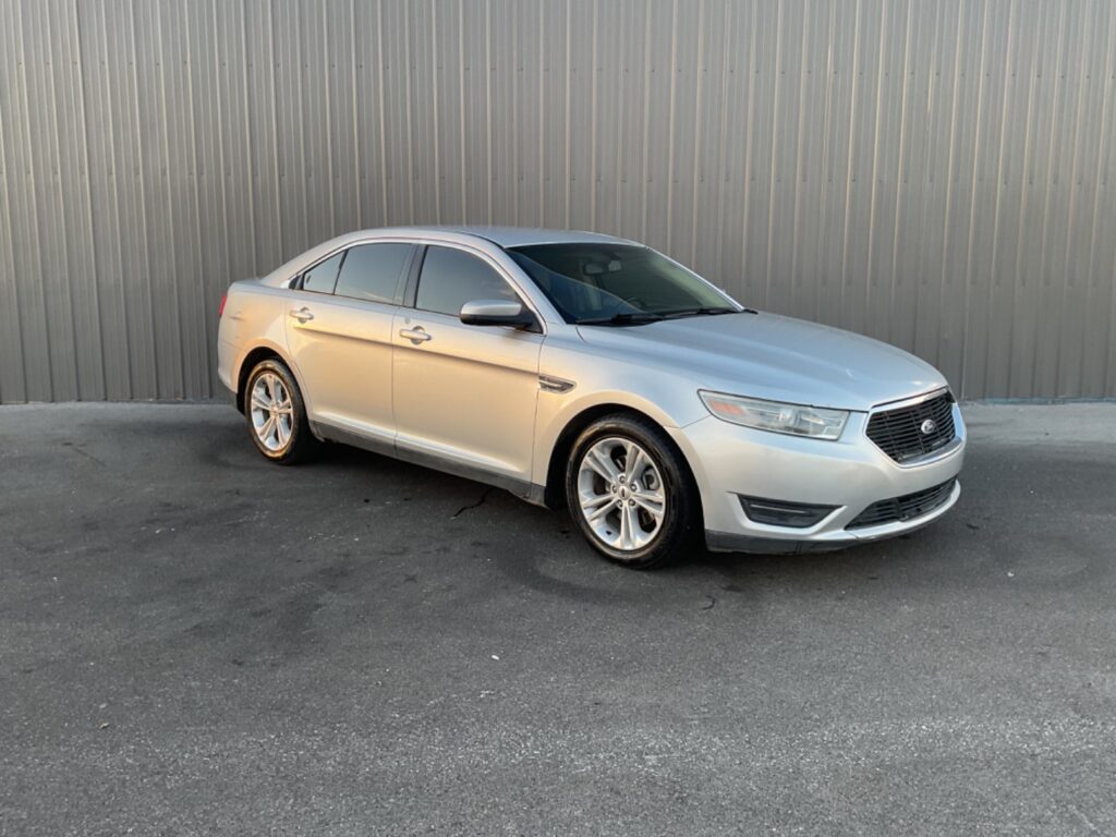 2013 Ford Taurus SEL