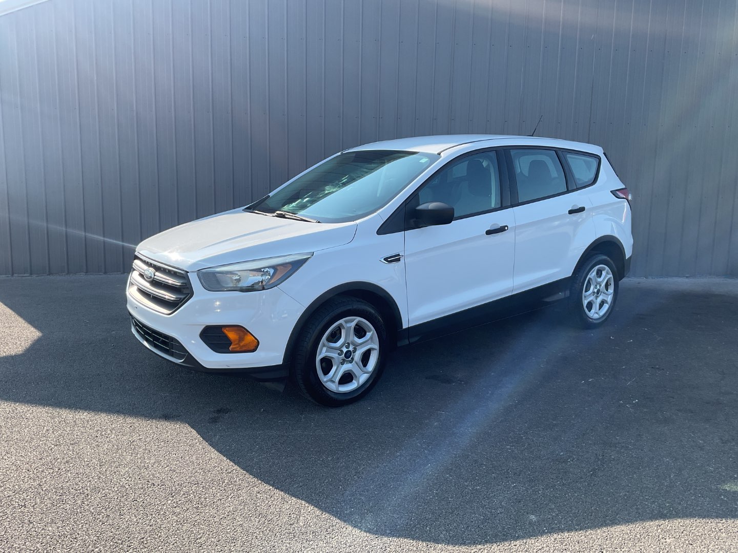 2018 Ford Escape S's photo