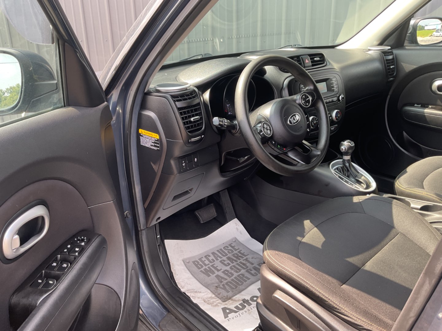 2015 Kia Soul + - Photo 8