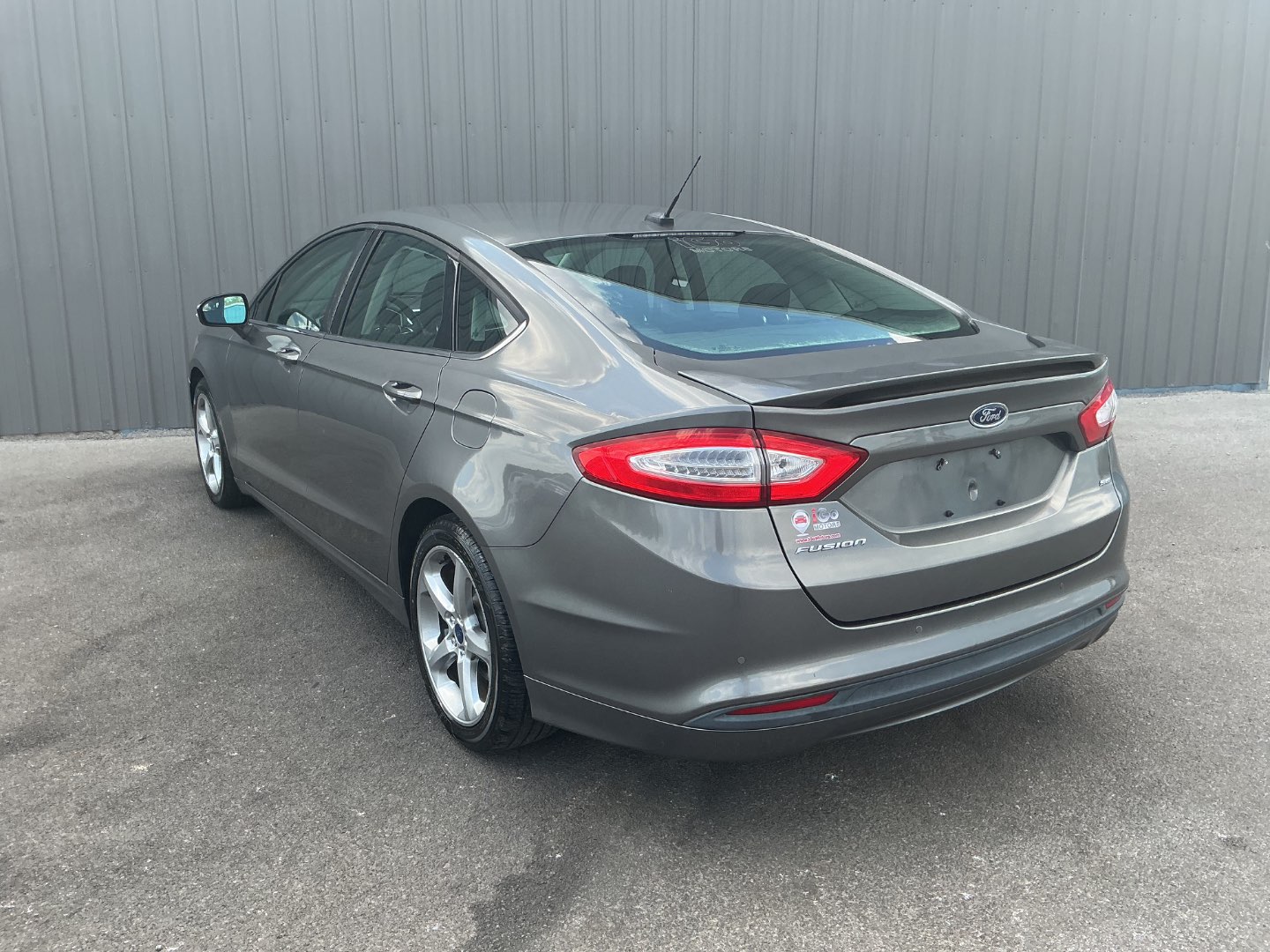 2013 Ford Fusion SE - Photo 2