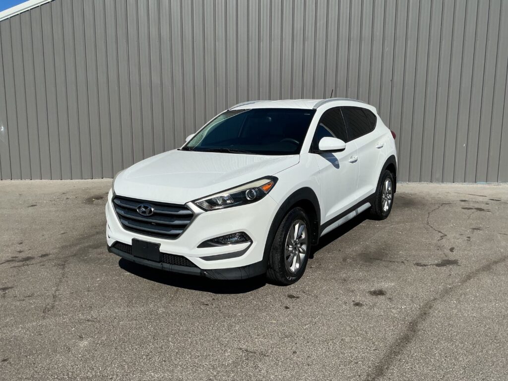 2017 Hyundai Tucson SE | HU511608-1 - iGo Motors Bowling Green
