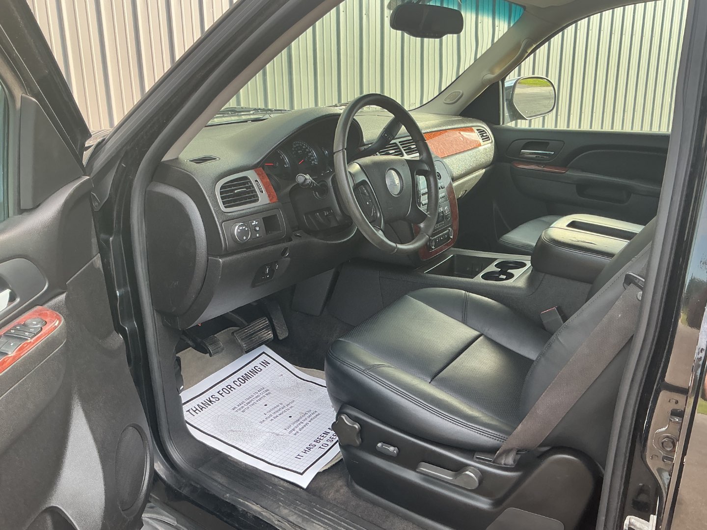 2011 Chevrolet Tahoe LT - Photo 3