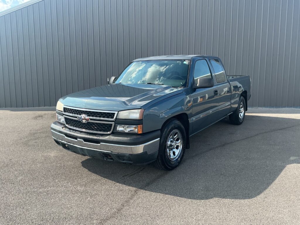 2007 Chevrolet Silverado LS | 7Z174974-2 - iGo Motors Campbellsville
