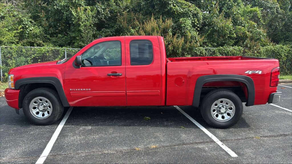 2010 Chevrolet Silverado LS | AZ109012-1 - iGo Motors Bowling Green