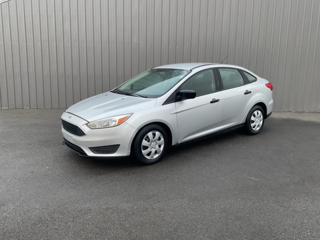 2017 Ford Focus  | HL311869-2 - iGo Motors Bowling Green