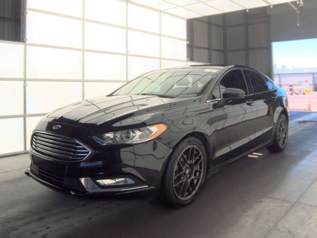 2017 Ford Fusion SE | HR402574-1 - iGo Motors Bowling Green