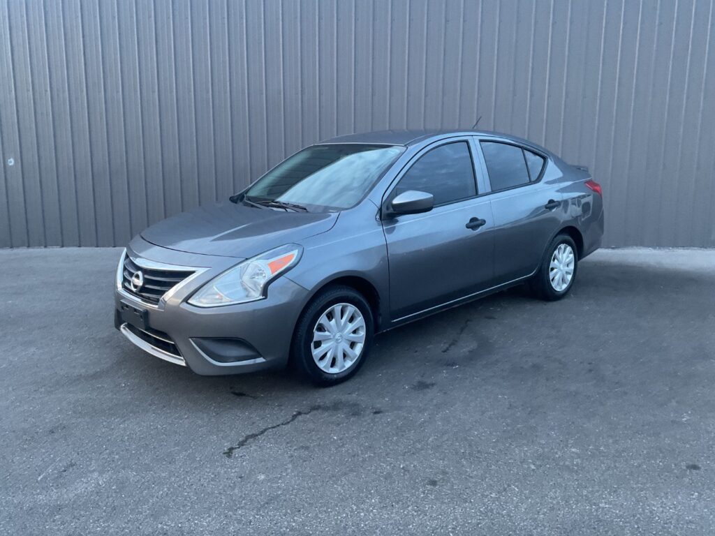 2018 Nissan Versa  | JL881430-2 - iGo Motors Bowling Green