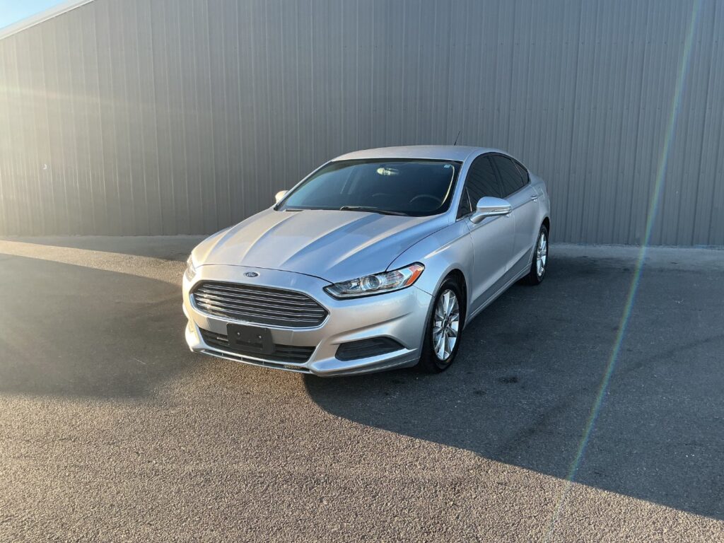 2017 Ford Fusion SE | HR292938-1 - iGo Motors Bowling Green