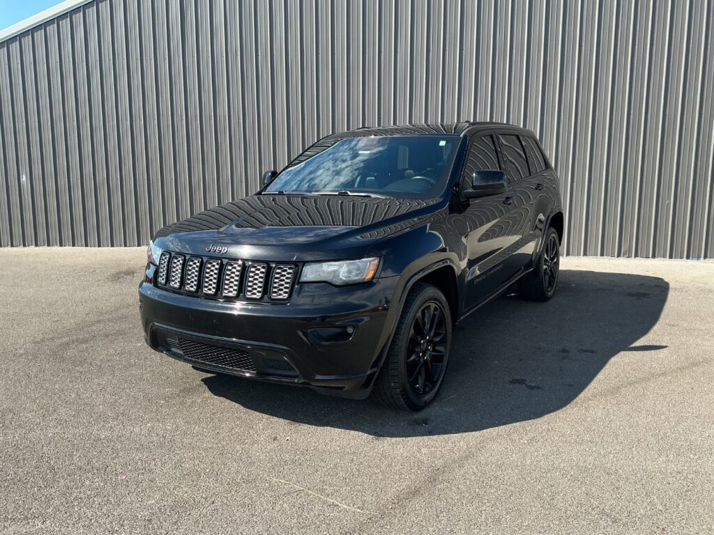 2017 Jeep Grand Cherokee Laredo | HC738041-1 - iGo Motors Campbellsville