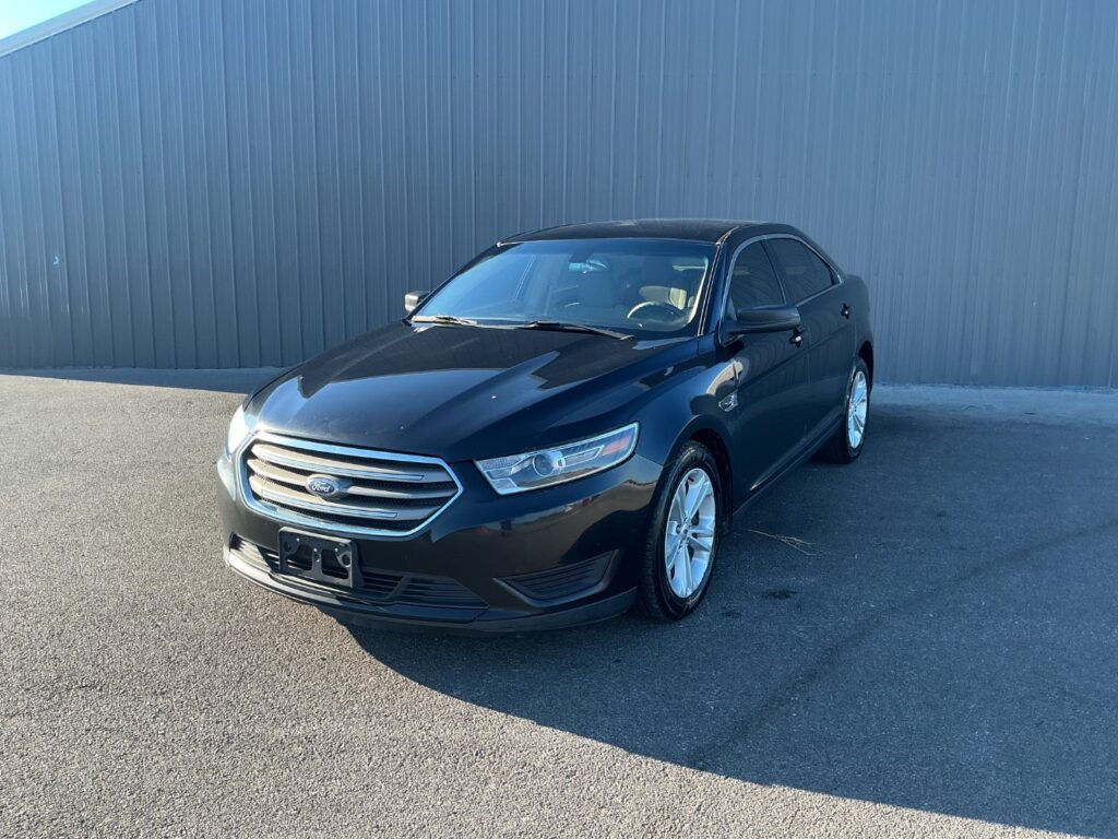 2017 Ford Taurus SE | HG143279-1 - iGo Motors Bowling Green